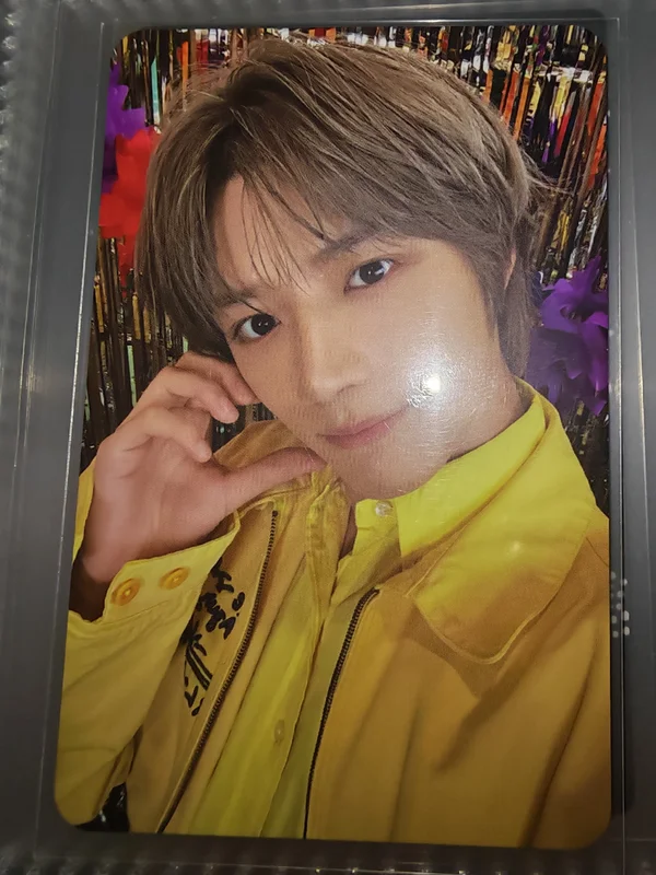 TOMORROW X TOGETHER 2025 SEASON'S GREETINGS