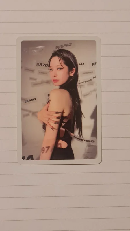 Dahyun between 1&2 pob