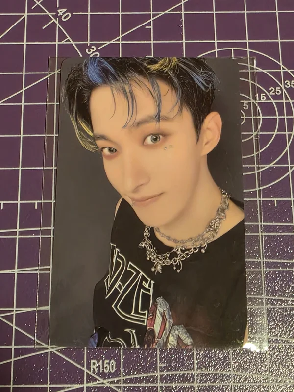 HAPPY BURSTDAY YIZHIYU 10TH ANNIVERSARY VER POB