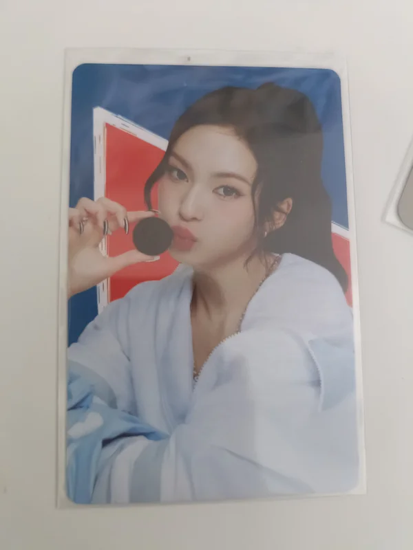 BLACKPINK JENNIE 'Ruby Zen Version' Photocard | Sold by