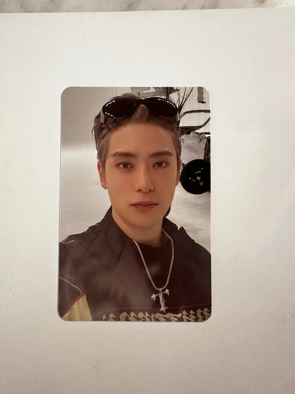 2 Baddies Photobook Ver. FASTER Ver.