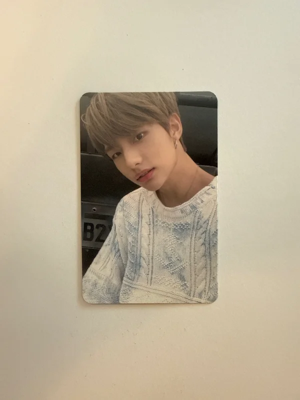 Pocamarket, Stray Kids HYUNJIN Clé 2 : Yellow Wood K-pop Photocard