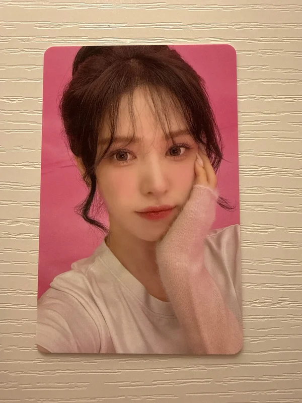 2024 PINK CHRISTMAS PHOTO CARD RANDOM PACK