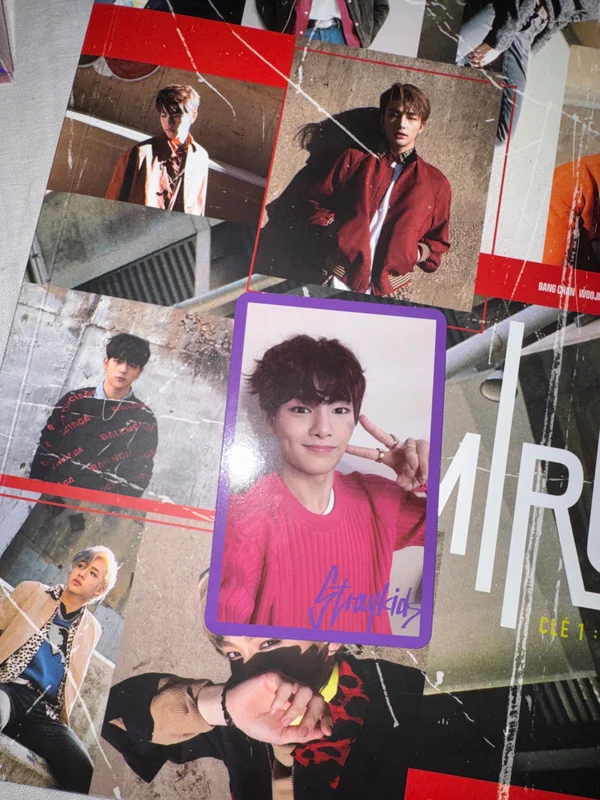 Stray Kids I.N Cl 1 : MIROH