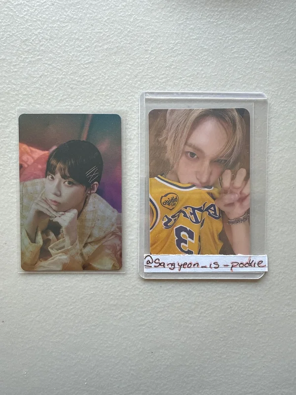 2022 Season Greeting Hottracks