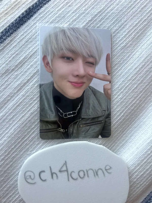 Un: SEEN Digipack ver.