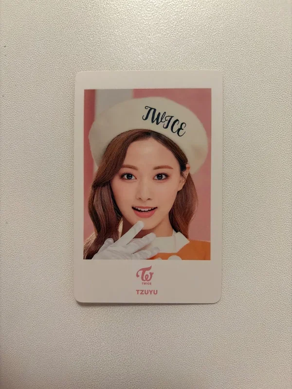 TWICE IN WONDERLAND Photocard set