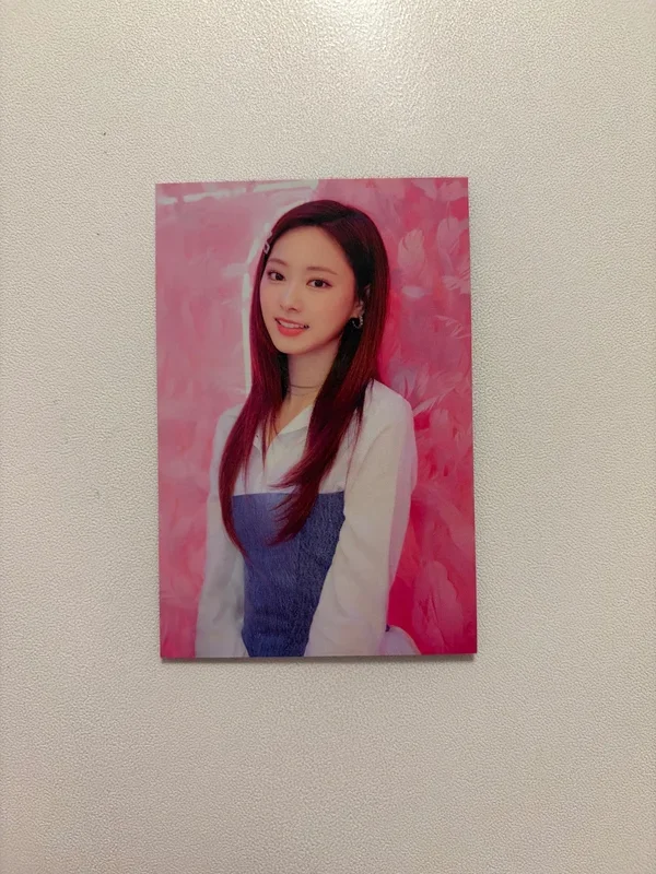 4TH WORLD TOUR 'III' Trading Card