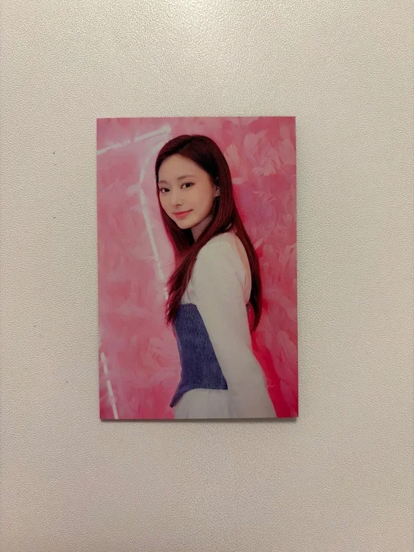 4TH WORLD TOUR 'III' Trading Card