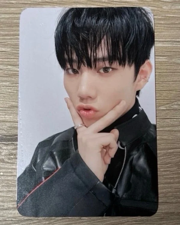 DISHARMONY : BREAK OUT PHOTO CARD ALBUM