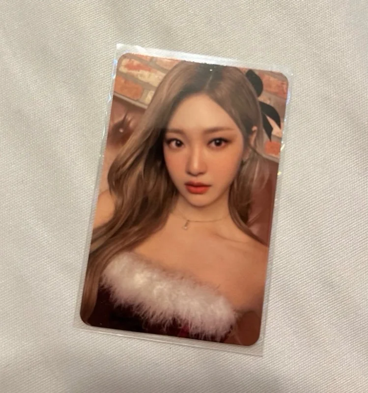 2022 PINK CHRISTMAS PHOTO CARD RANDOM PACK