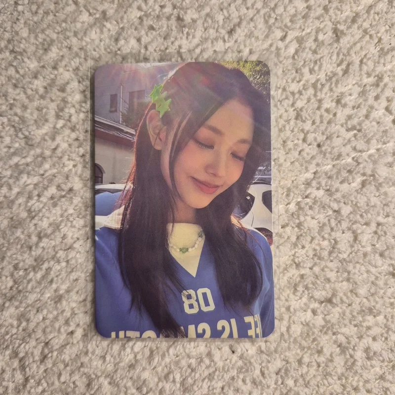 NewJeans 2024 SEASON'S GREETINGS