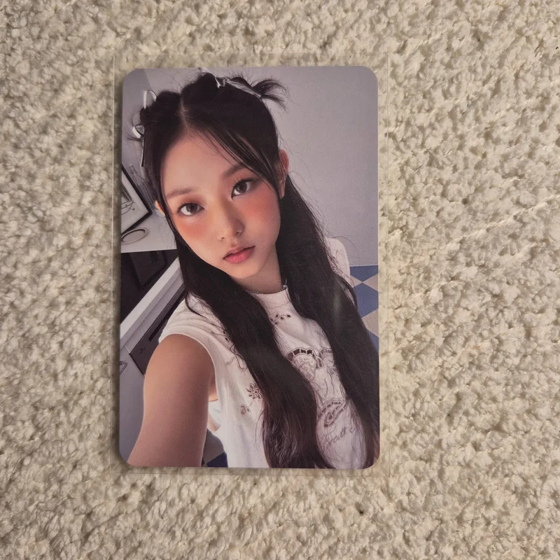 NewJeans 2024 SEASON'S GREETINGS