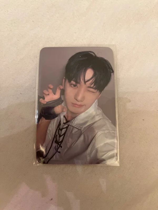 Minjae Watch Out Pop-Up Store Trading Card