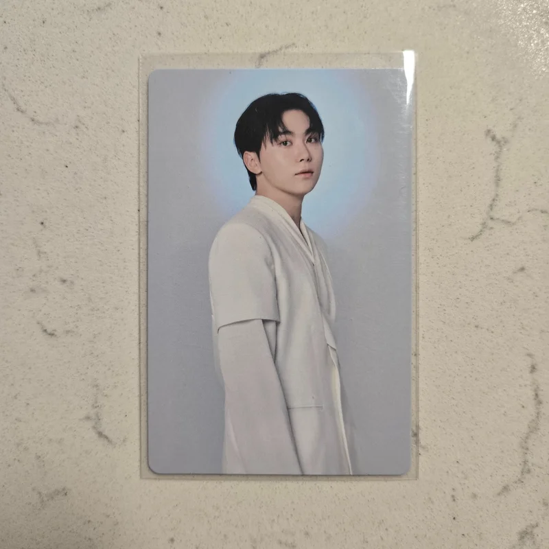 SEVENTEEN WORLD TOUR [NEW_] Trading Card Set