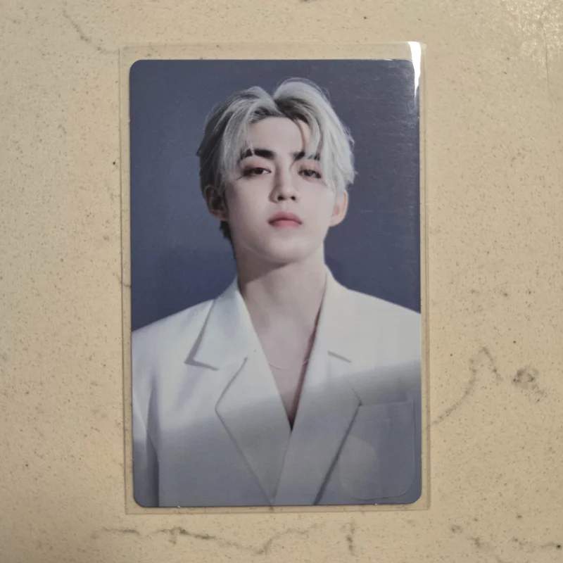 SEVENTEEN WORLD TOUR [NEW_] Trading Card Set