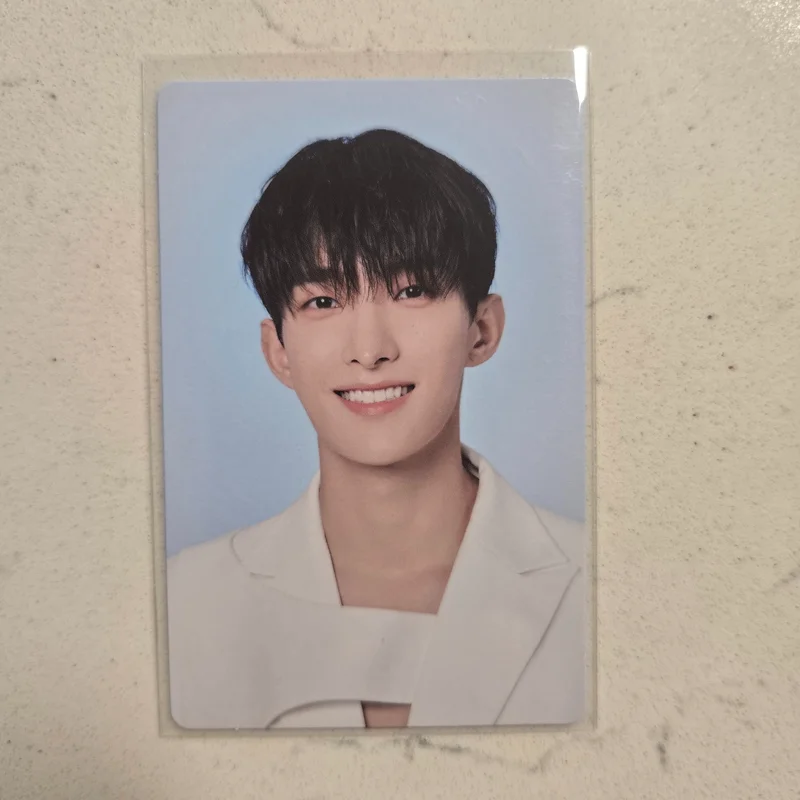 SEVENTEEN WORLD TOUR [NEW_] Trading Card Set