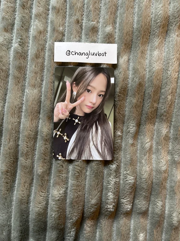 newjeans minji omg message card