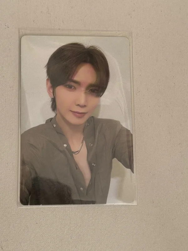 GOLDEN HOUR : Part.1 hello82