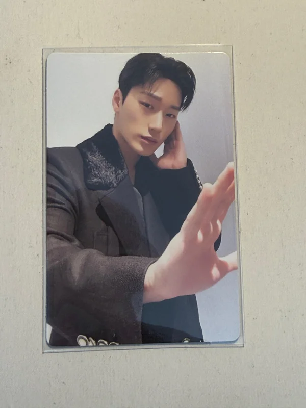 GOLDEN HOUR : Part.1 US Exclusive