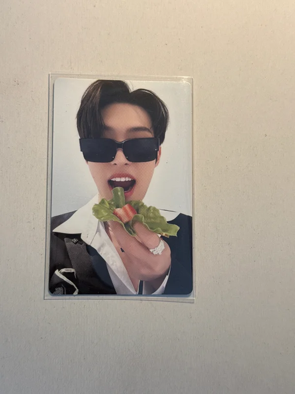 GOLDEN HOUR : Part.1 hello82 POP-UP Exclusive