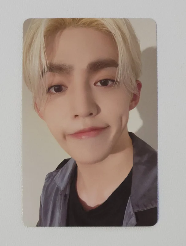 SEVENTEEN 2024 SEASON'S GREETINGS