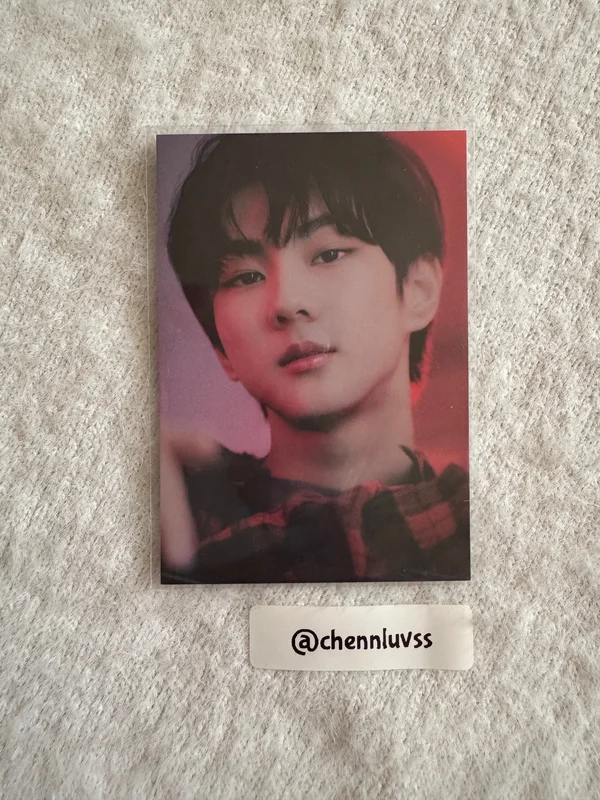 Hybe Insight Photo Ticket