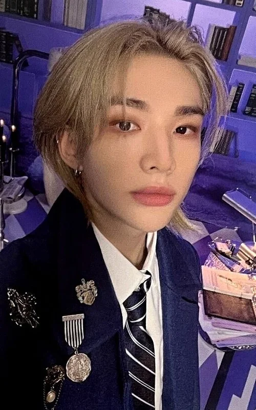 Stray Kids 4TH FANMEETING 'SKZ'S MAGIC SCHOOL' JYP SHOP REWARD