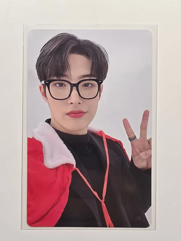 ATEEZ x KAURA 2023 CHRISTMAS POCA SET