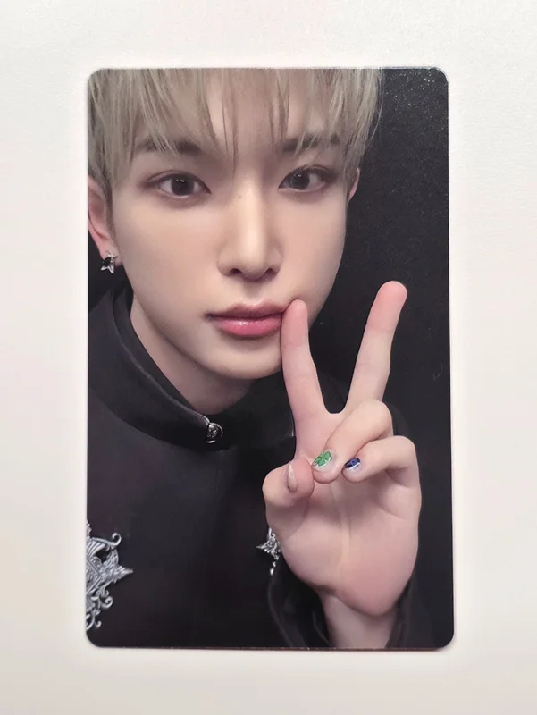 Go in Blind WEVERSE