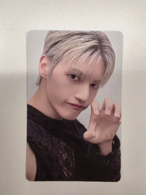 ATEEZ 7TH ANNIVERSARY OFFICIAL POP-UP '8ROOM' RANDOM PHOTOCARD PACK ver.B