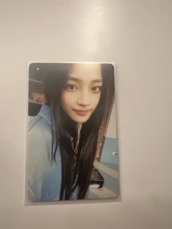 Minji  New Jeans Bluebook ver. NEWJEANS VER.