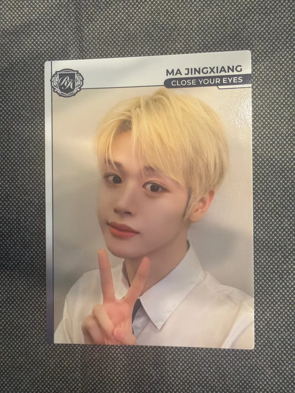 TELECA COLLECTION CARD 2025 K-POP ROOKIE BASE