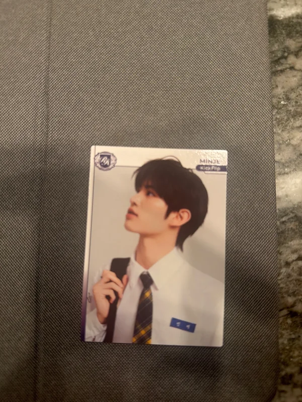 TELECA COLLECTION CARD 2025 K-POP ROOKIE BASE