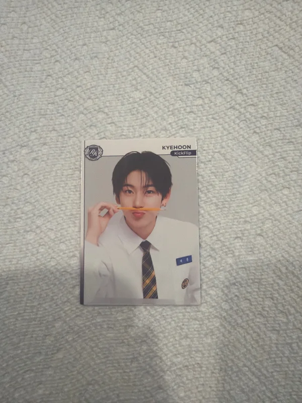 TELECA COLLECTION CARD 2025 K-POP ROOKIE BASE