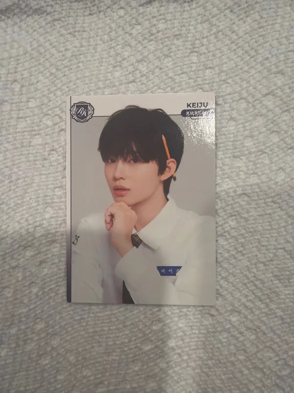 TELECA COLLECTION CARD 2025 K-POP ROOKIE BASE