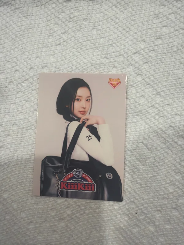 TELECA COLLECTION CARD 2025 K-POP ROOKIE BASE