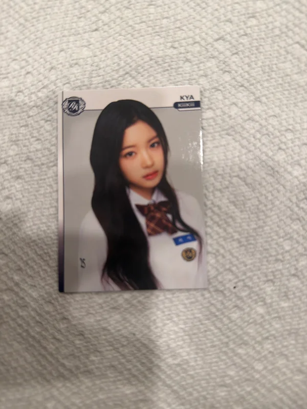 TELECA COLLECTION CARD 2025 K-POP ROOKIE BASE