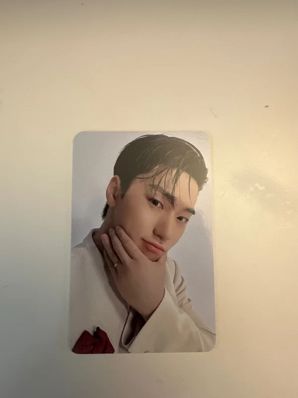 ATEEZ VR CONCERT : LIGHT THE WAY
