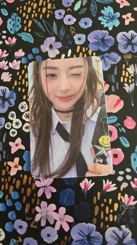 ANTIFRAGILE Weverse Albums Ver.