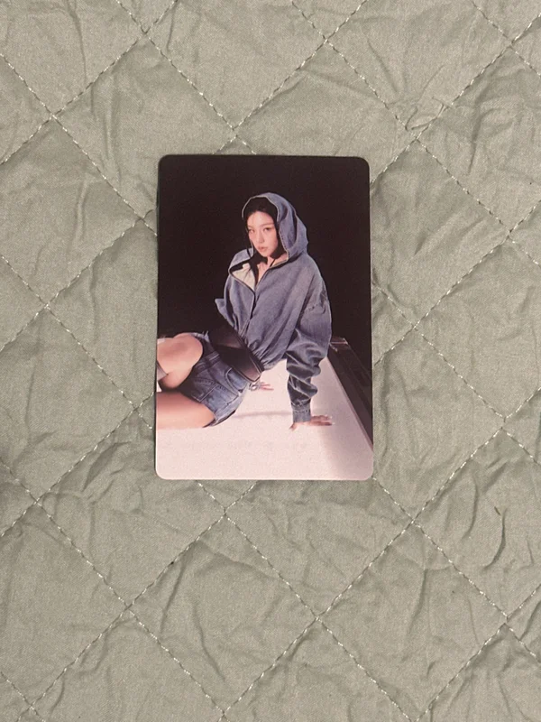 YEJI AIR PLATFORM ALBUM_POCAALBUM A VER.