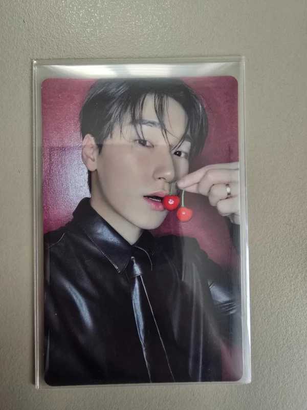 GOLDEN HOUR : Part.3 HEAT Ver. hello82 Exclusive