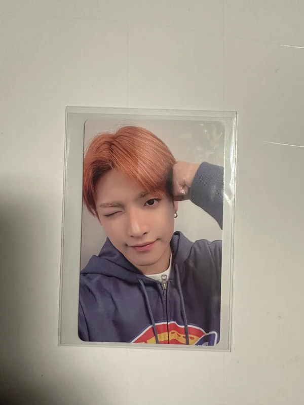 ATEEZ 7TH ANNIVERSARY OFFICIAL POP-UP '8ROOM' RANDOM PHOTOCARD PACK ver.A