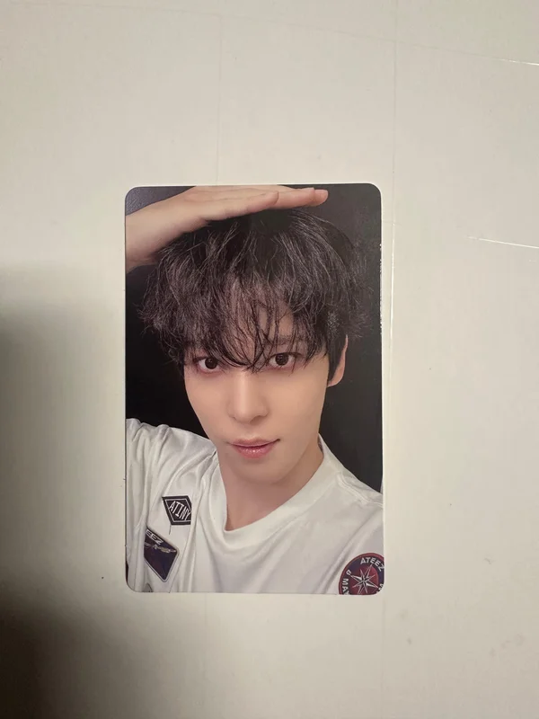 ATEEZ 7TH ANNIVERSARY OFFICIAL POP-UP '8ROOM' RANDOM PHOTOCARD PACK ver.A