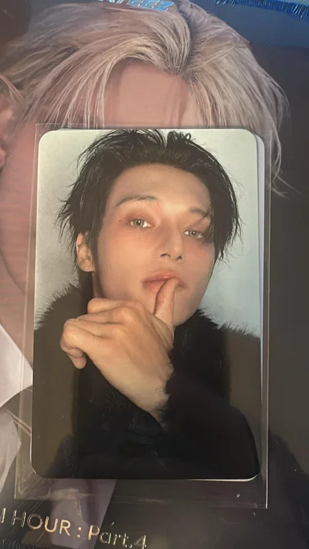 GOLDEN HOUR : Part.4 Hellolive shop