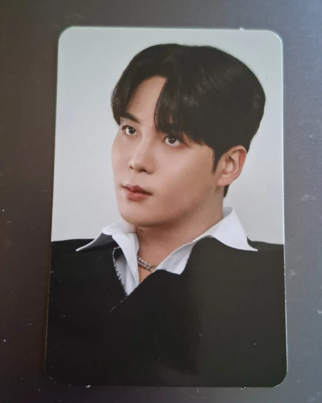 GOLDEN HOUR : Part.1 POP-UP EXHIBITION & STORE PHOTO CARD HOLDER SET