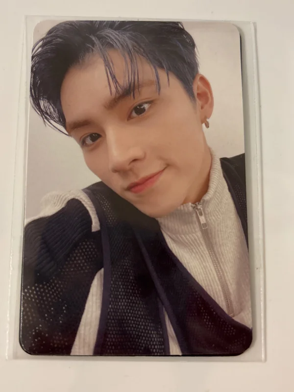 Universe Photo Book Ver.