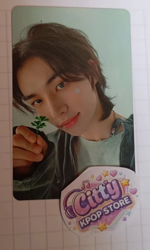 Pocamarket, Stray Kids HYUNJIN Social Path / Super Bowl -Japanese
