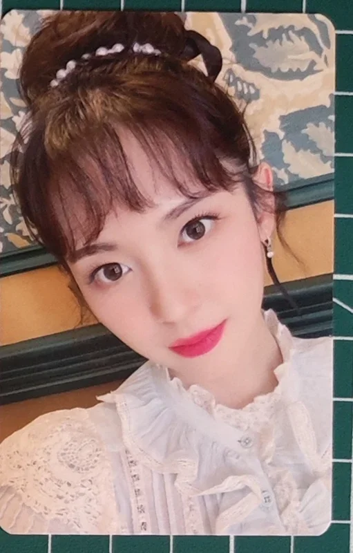 dazzling girls in london l-holder a