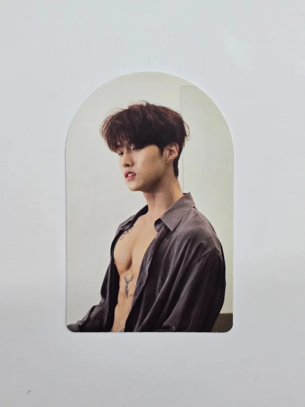WE:TH UNSEEN ver.